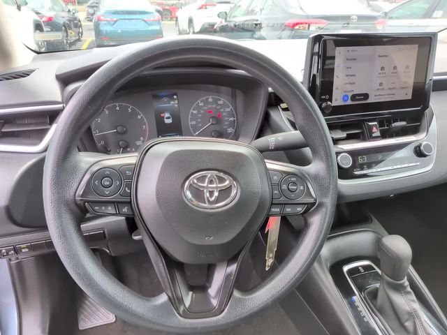Used 2024  Toyota LE image 23