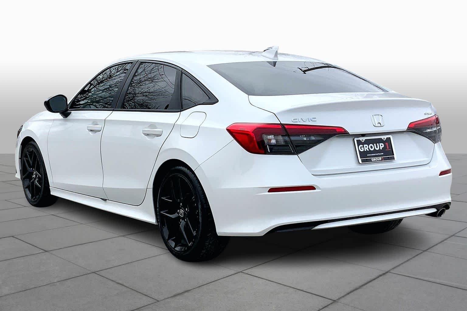 Used 2022 Platinum White Pearl Honda Sport image 11
