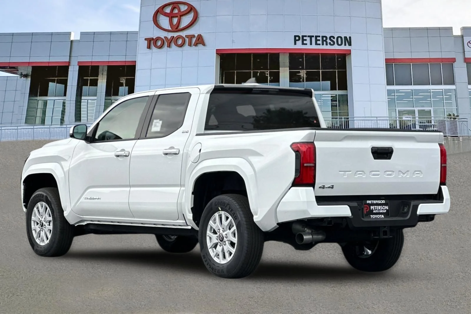 New 2026 White Toyota SR5 image 6