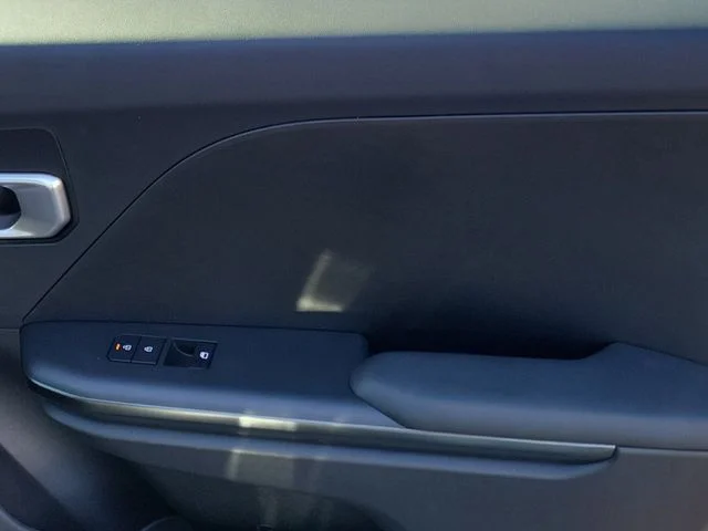 New 2026 Aurora Black Pearl Kia LXS image 31