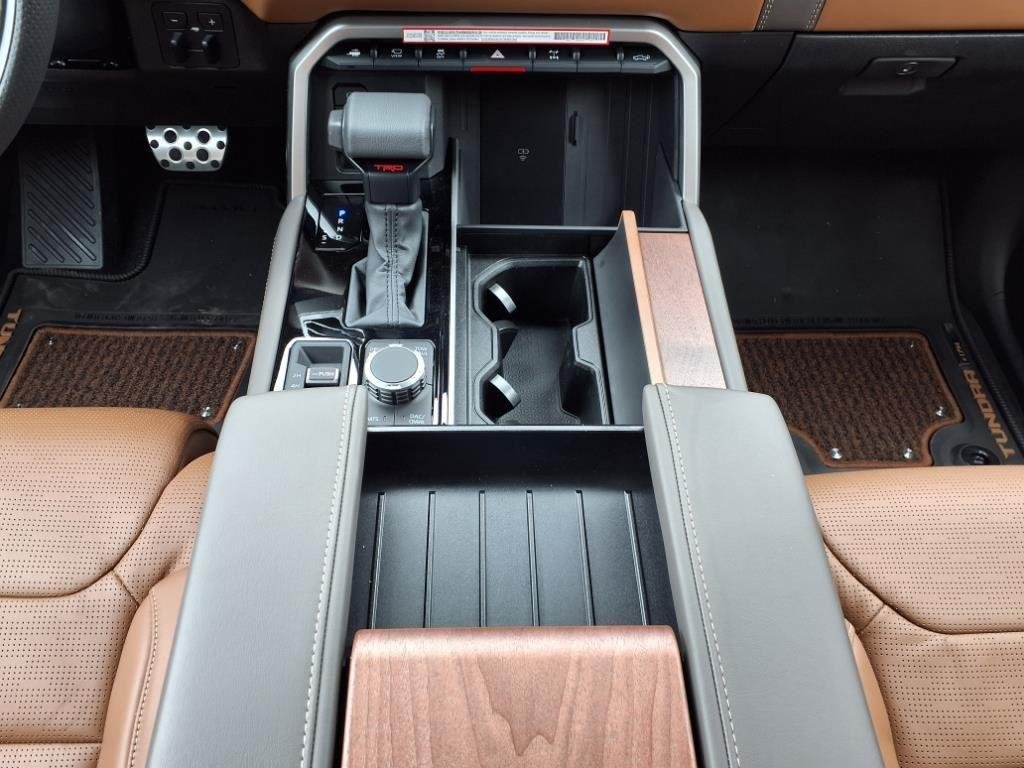 2025 Toyota Tundra 1794 Edition - Photo 21