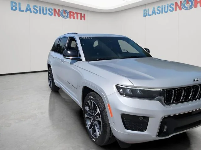 2022 Jeep Grand Cherokee Overland - Photo 4