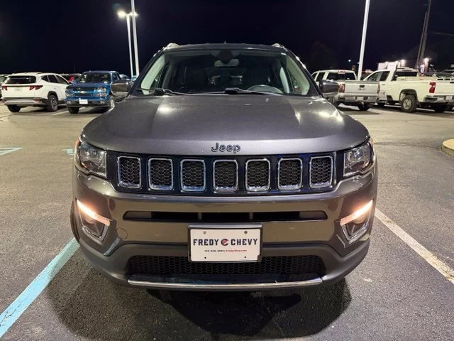 Used 2019 Gray Jeep Limited 4x4 image 2