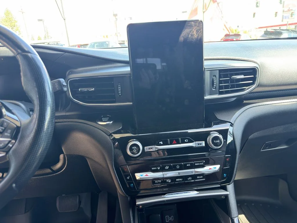 2021 Ford Explorer ST - Photo 16