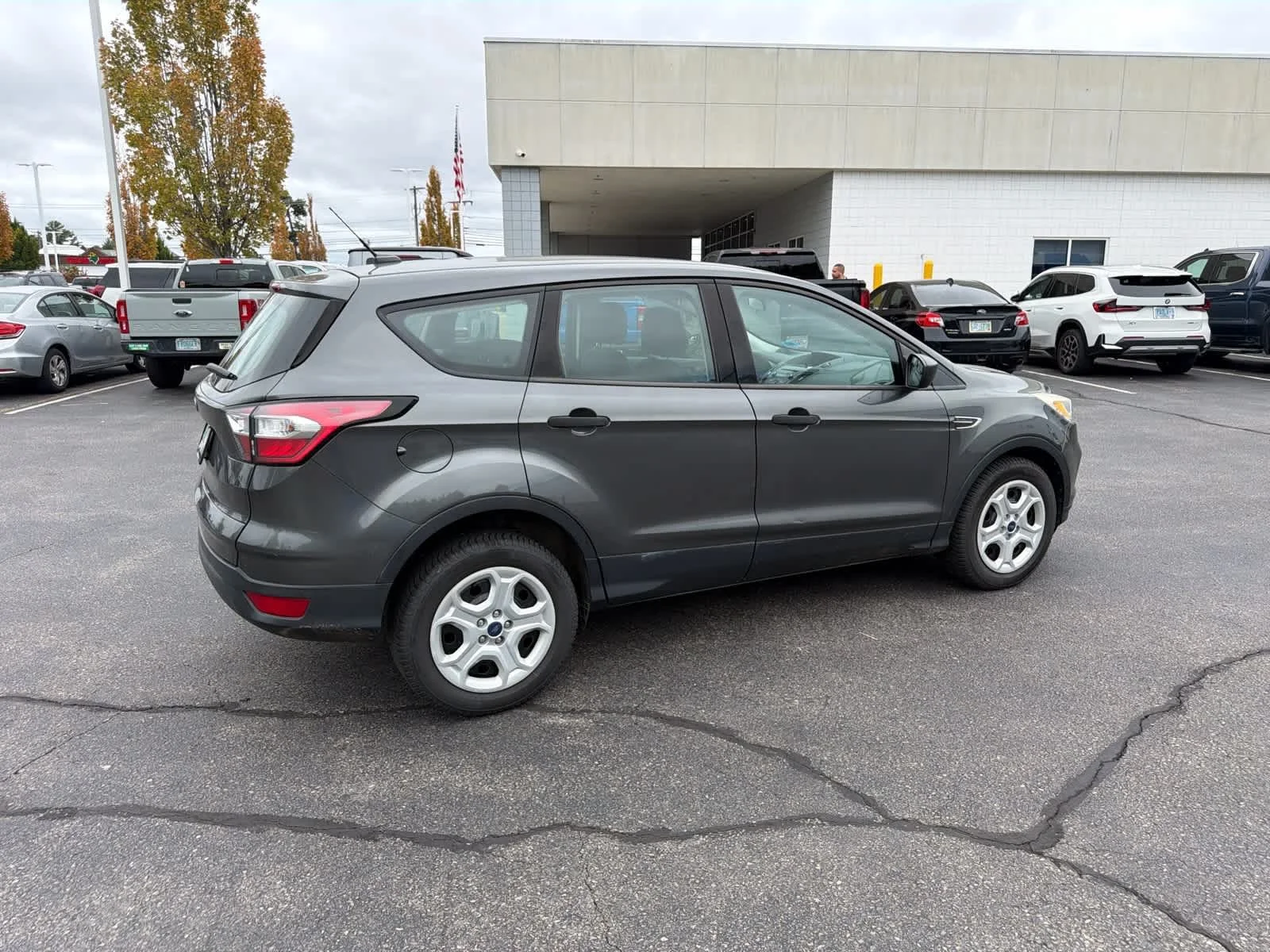 Used 2017 Magnetic Ford S image 8