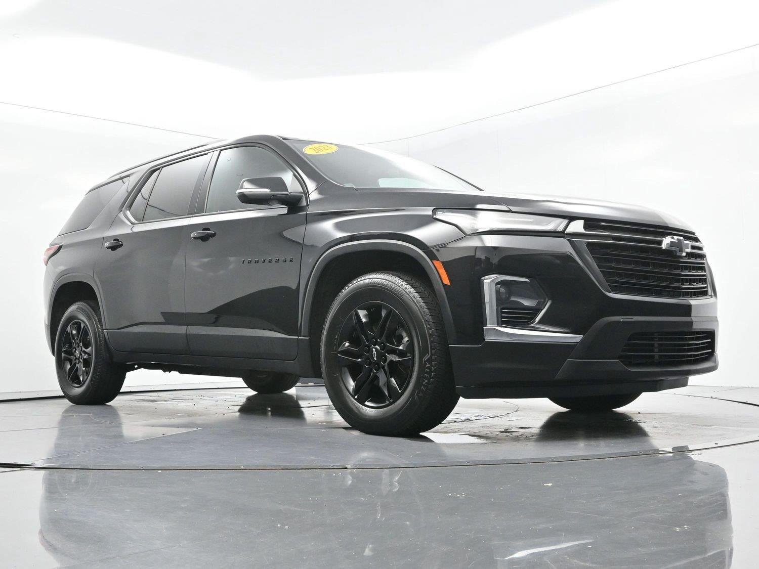 Used 2023 Mosaic Black Metallic Chevrolet LT Cloth image 44