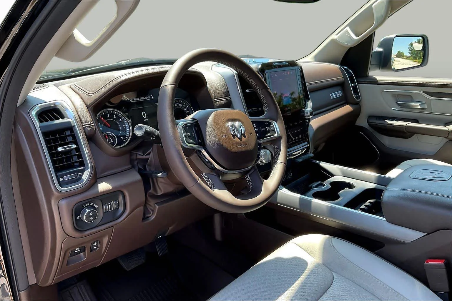 Used 2025 Diamond Black Crystal Pearlcoat Ram Laramie image 33