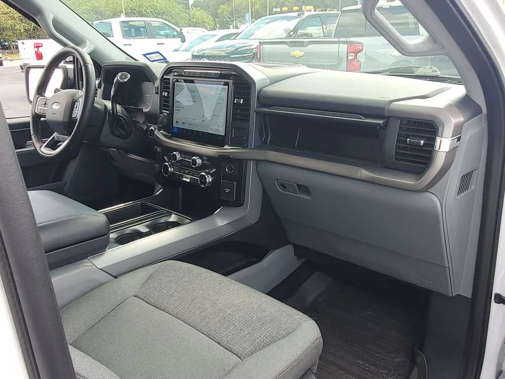 Used 2024 White Ford XLT image 35