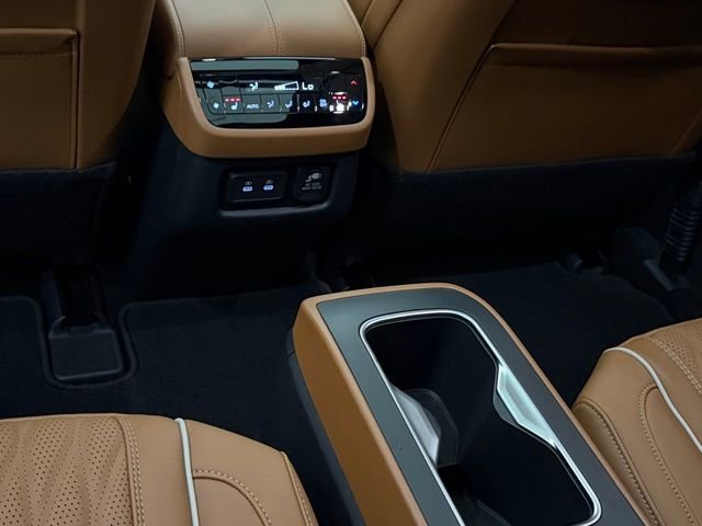 New 2026 2T RAD WHT INFINITI Autograph AWD image 23