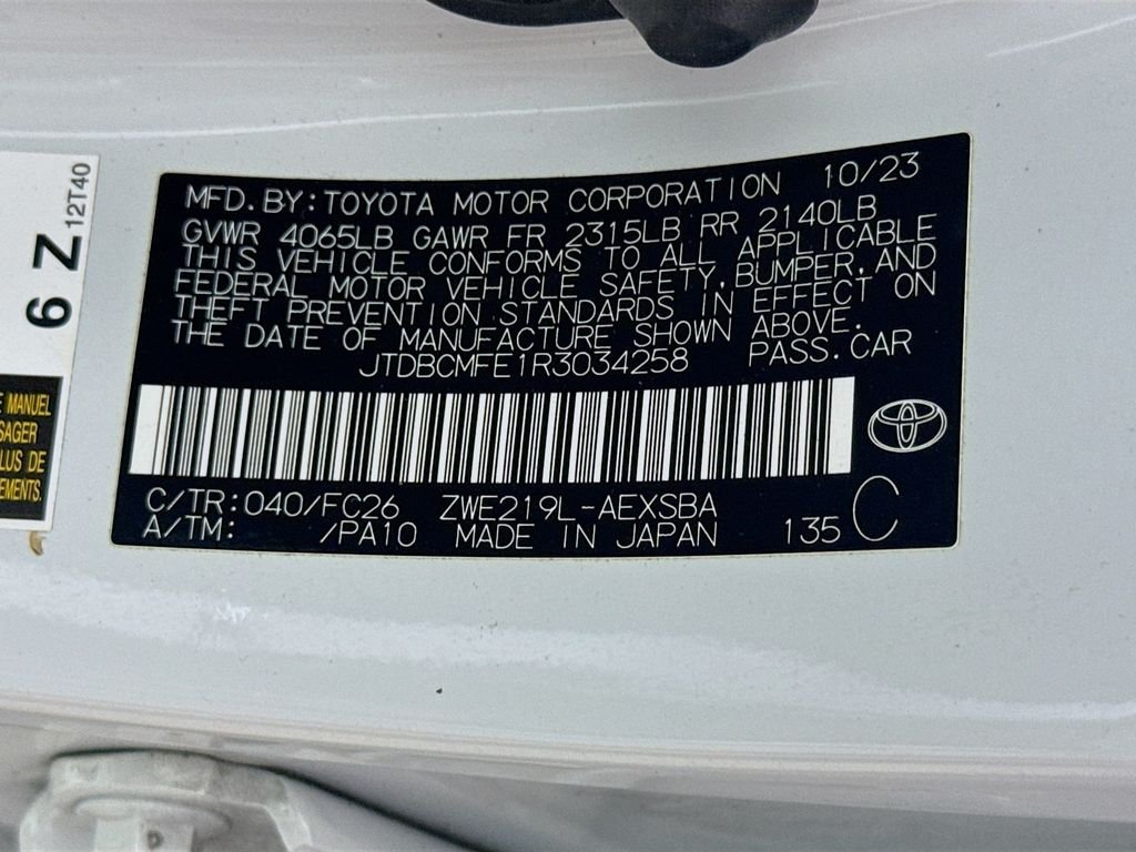 Used 2024 Ice Cap Toyota Hybrid SE image 28