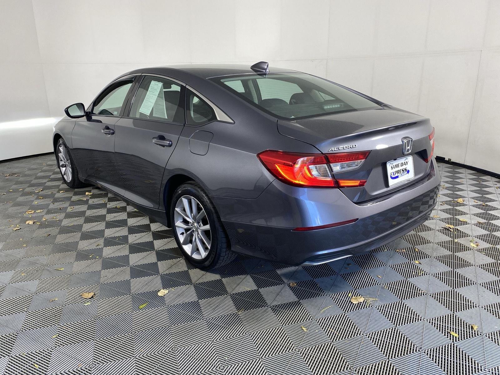 Used 2022 Modern Steel Metallic Honda LX image 5
