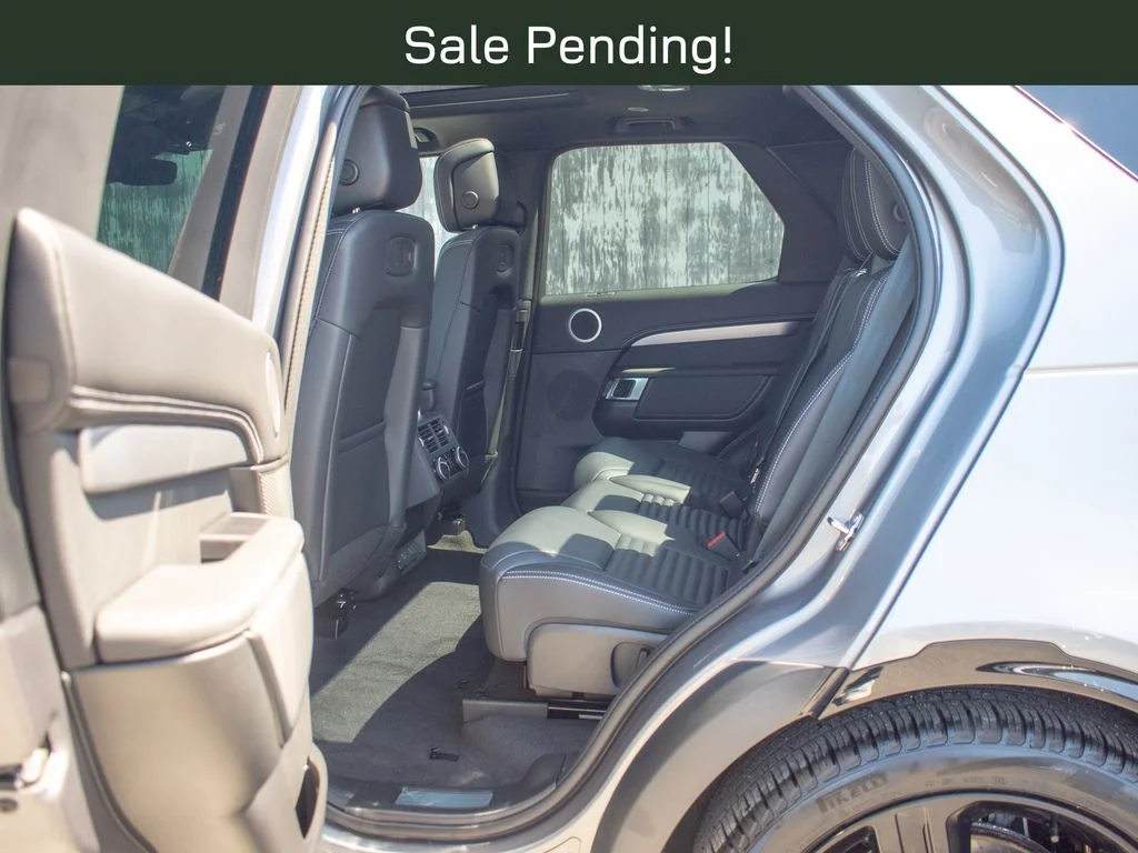 Used 2025 Gray Land Rover Dynamic SE image 33
