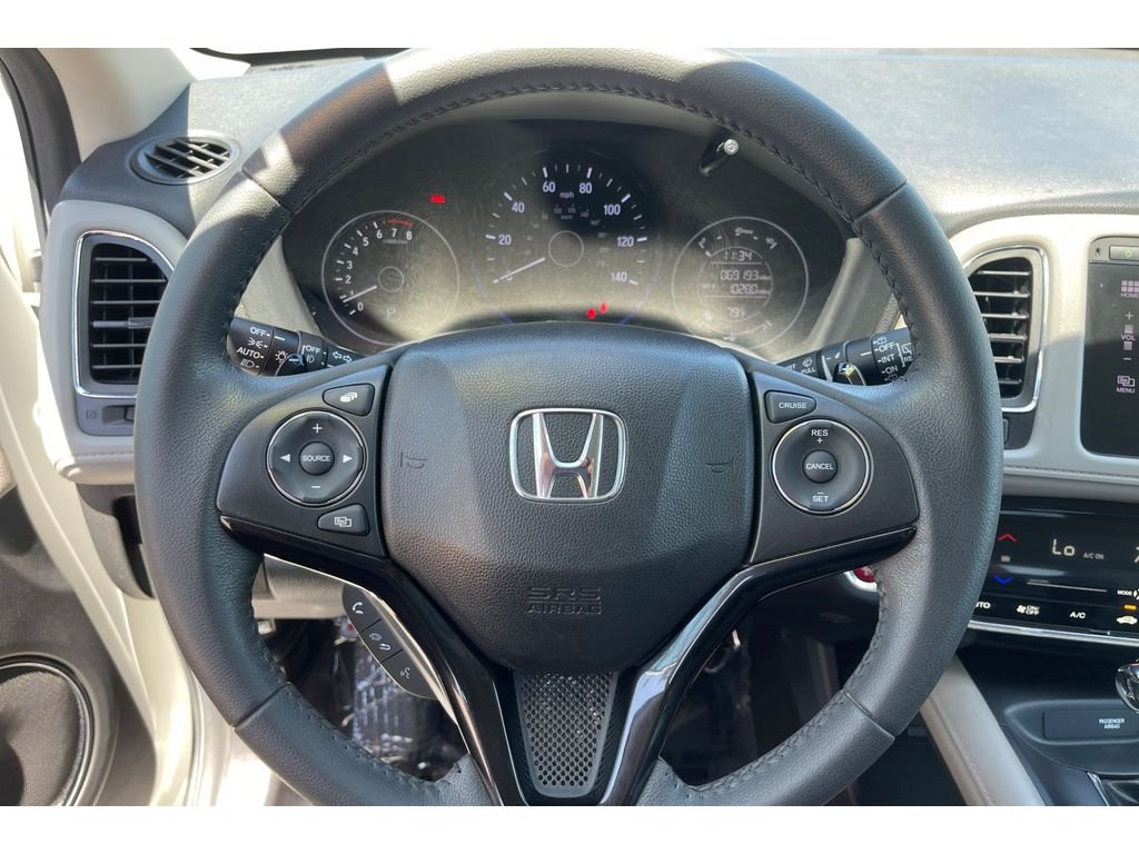 Used 2018 White Orchid Pearl Honda EX-L Navi image 35