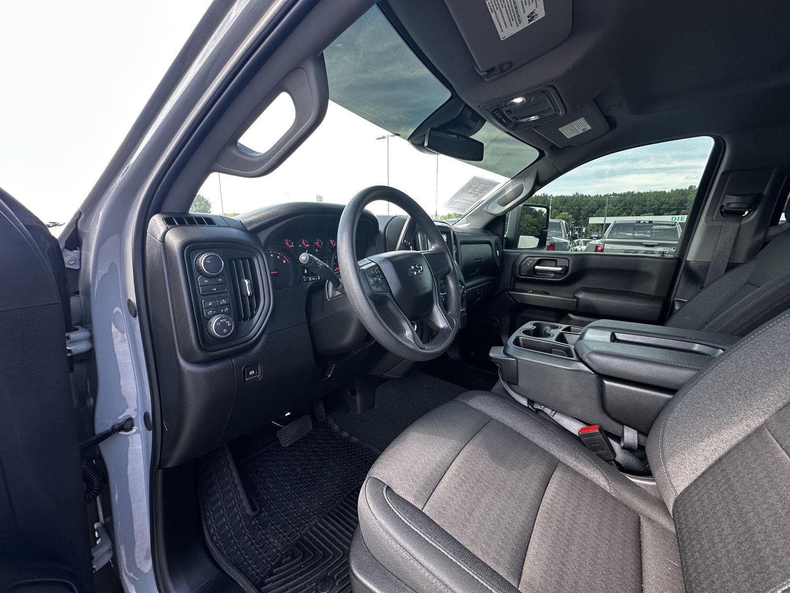 Used 2025 Slate Gray Metallic Chevrolet Custom image 9