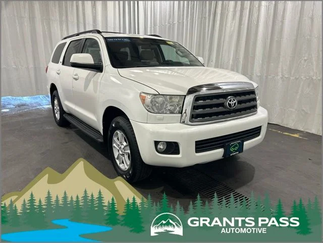 2016 Toyota Sequoia 5.7 Auto 4WD SR5's photo