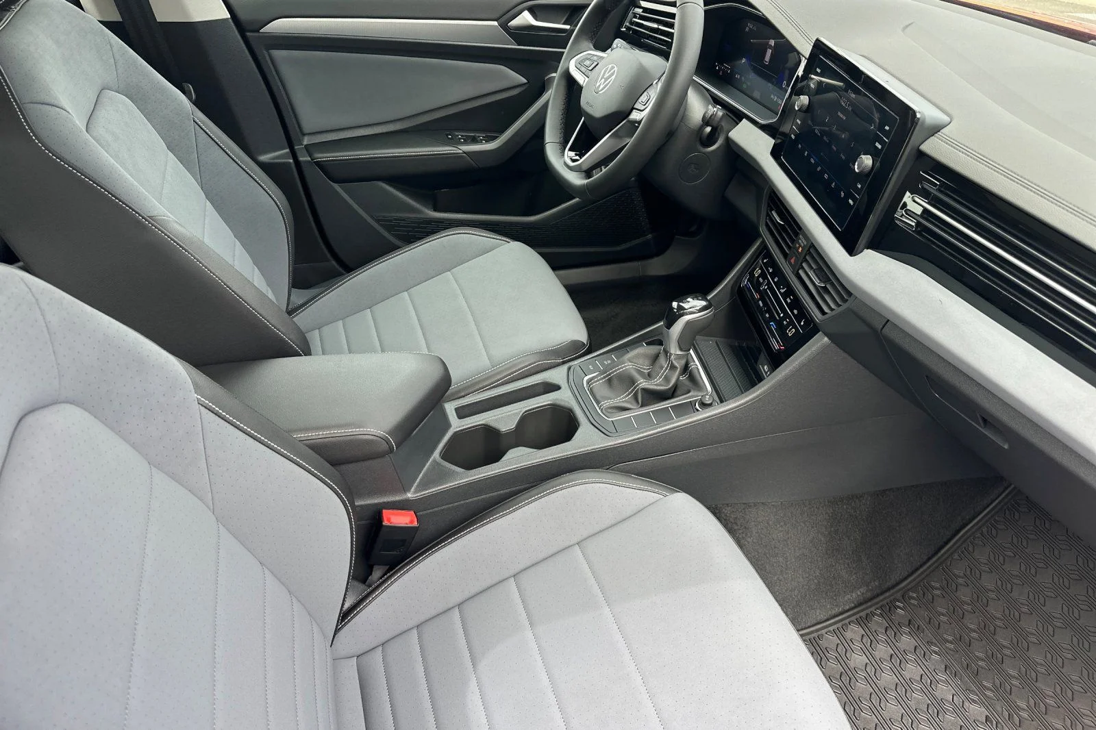 New 2026 Red Volkswagen 1.5T SE image 13