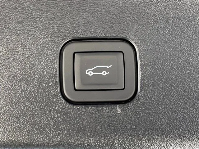 2026 Cadillac VISTIQ Sport - Photo 20