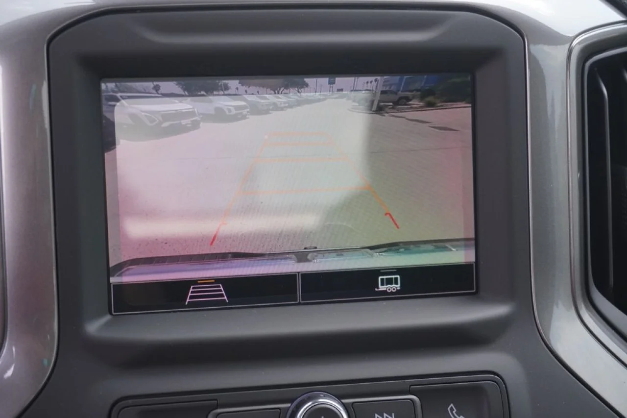 2025 GMC Sierra 3500HD Pro - Photo 25