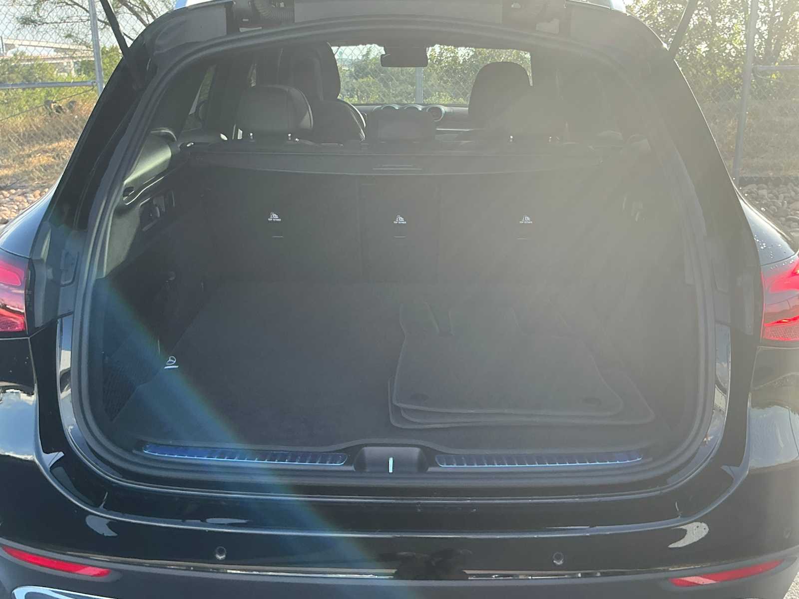 Certified Used 2025 Black Mercedes-Benz GLC 300 image 27