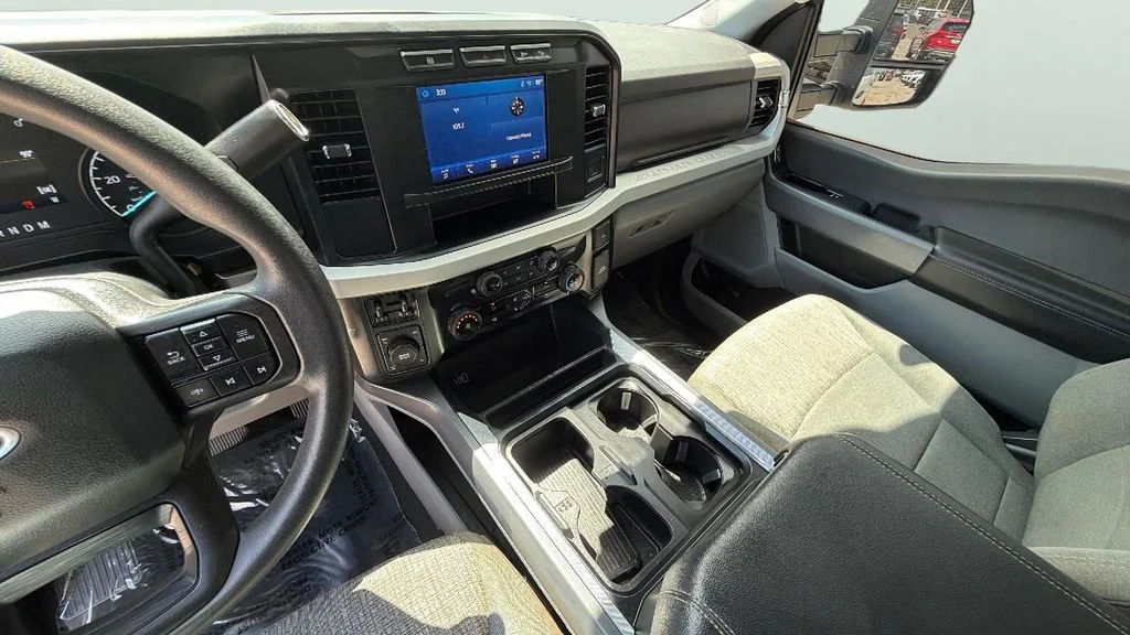Used 2024 White Ford XLT image 19