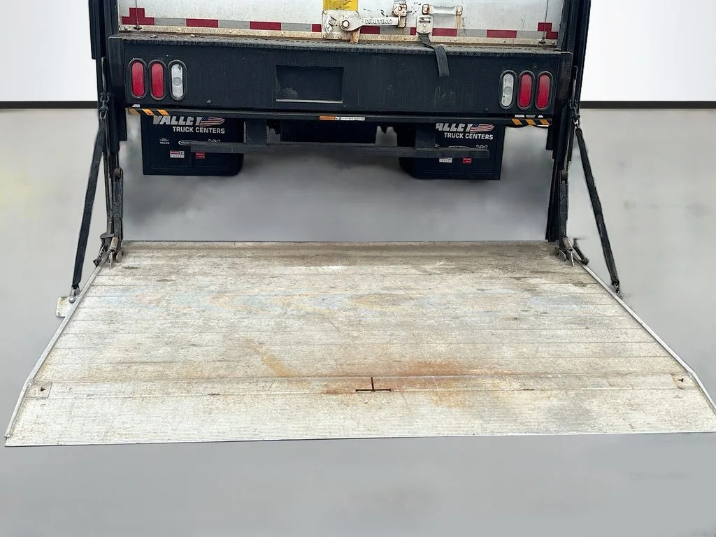 Used 2019 White Isuzu 18
