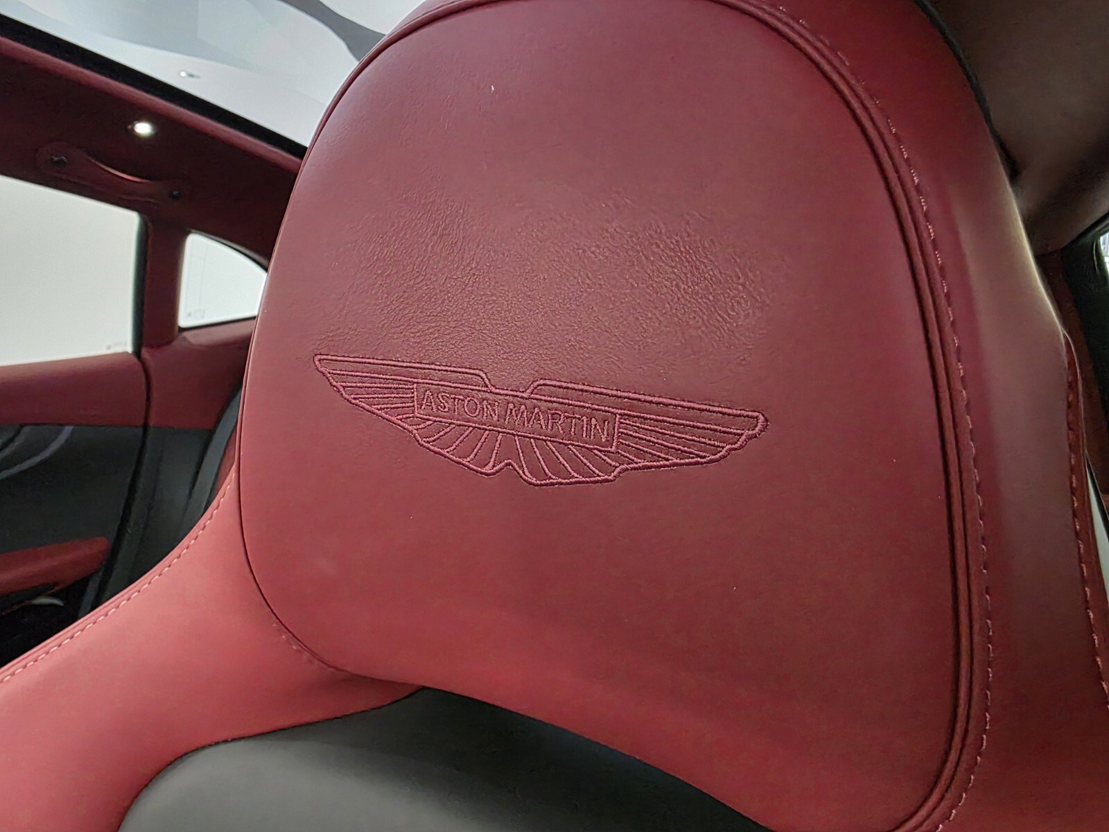 Used 2025 Xenon Grey Aston Martin 707 image 5