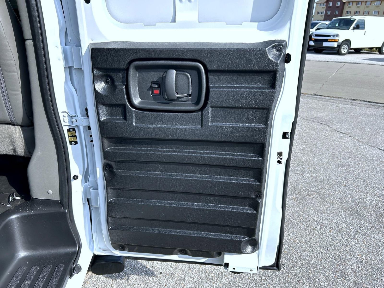 2025 Chevrolet Express Cargo Work Van - Photo 17