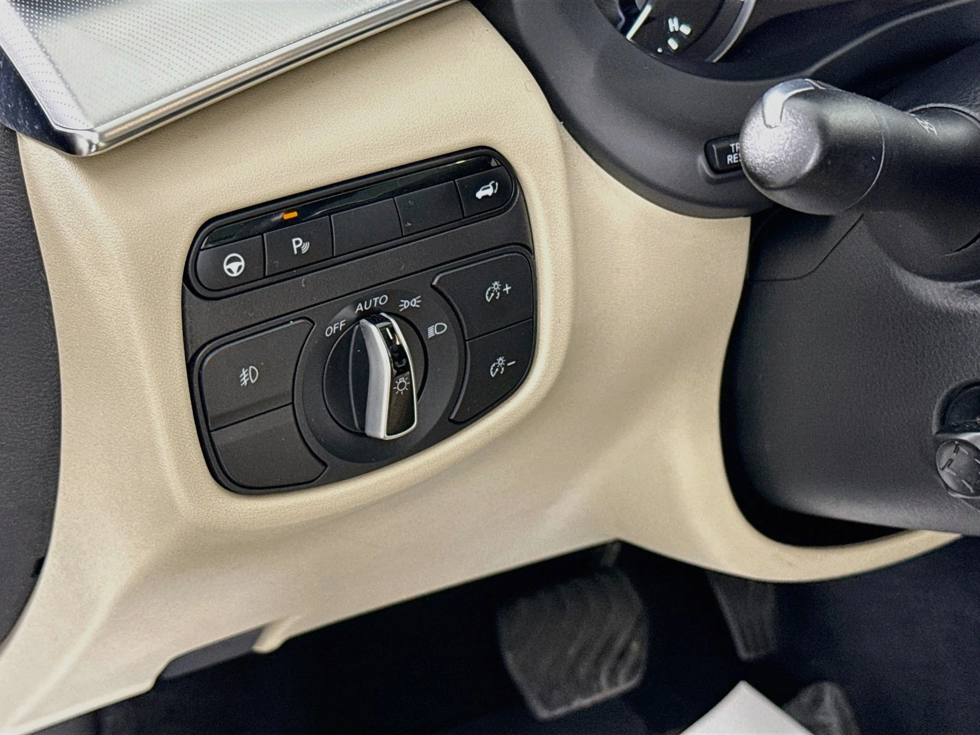 2021 INFINITI QX50 Essential - Photo 10