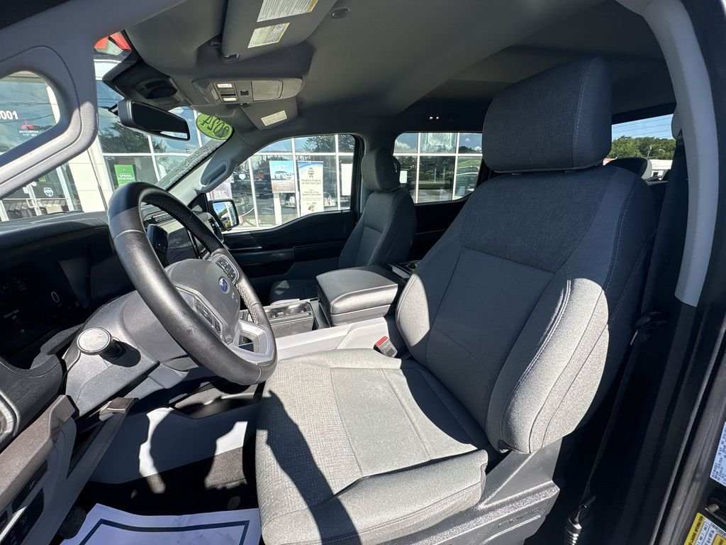 Used 2024 Gray Ford XLT image 11