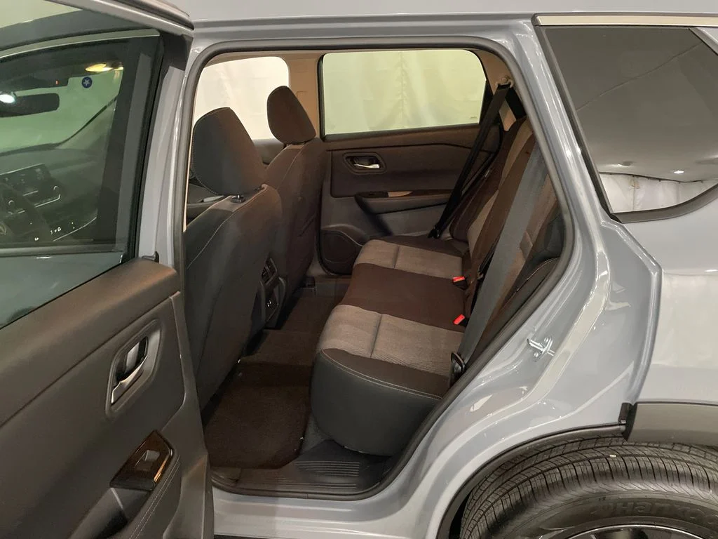 New 2026 Boulder Gray Pearl Nissan SV image 27