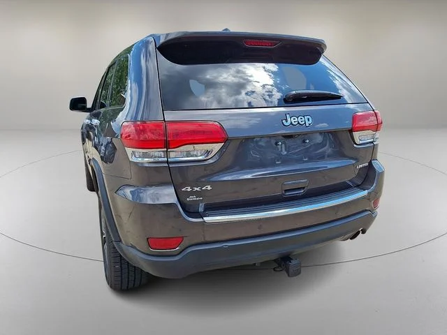 Used 2018 Gray Jeep Limited image 8