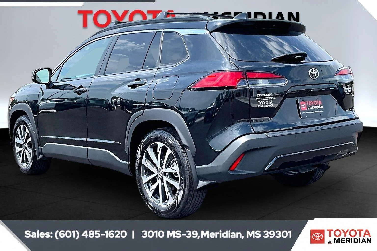 Used 2025 Jet Black Toyota XLE image 2