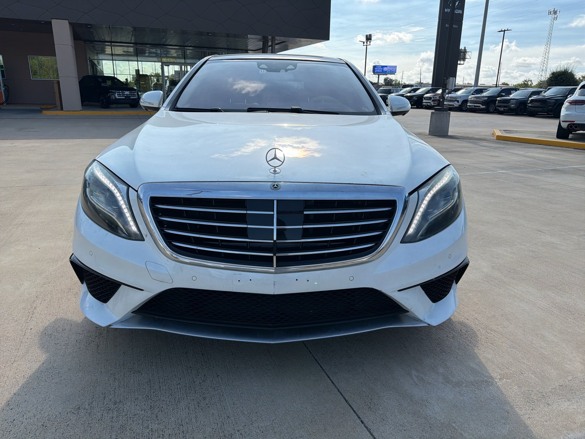 Used 2015 designo Diamond White Mercedes-Benz S63 AMG® image 2