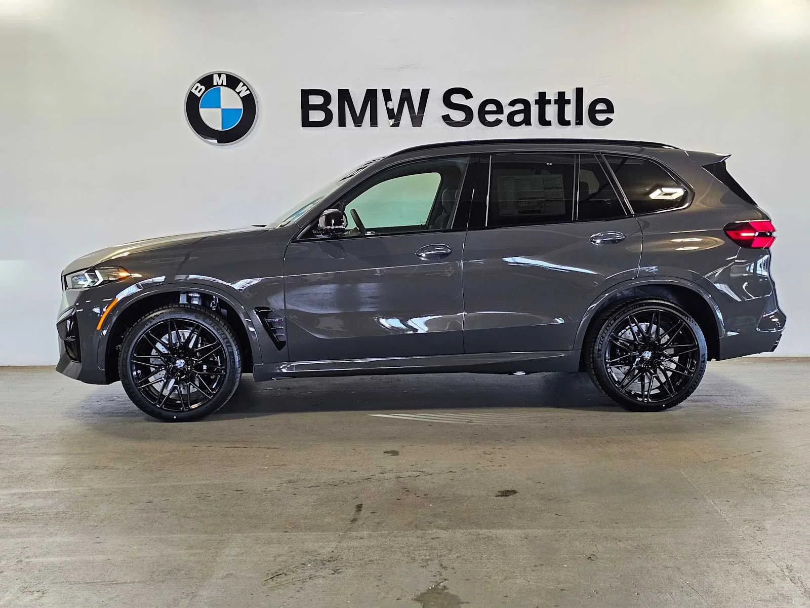 New 2026 Dravit Grey Metallic BMW Competition image 3