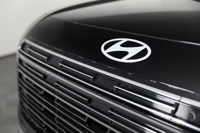 New 2026 Black Hyundai SEL 8P image 26
