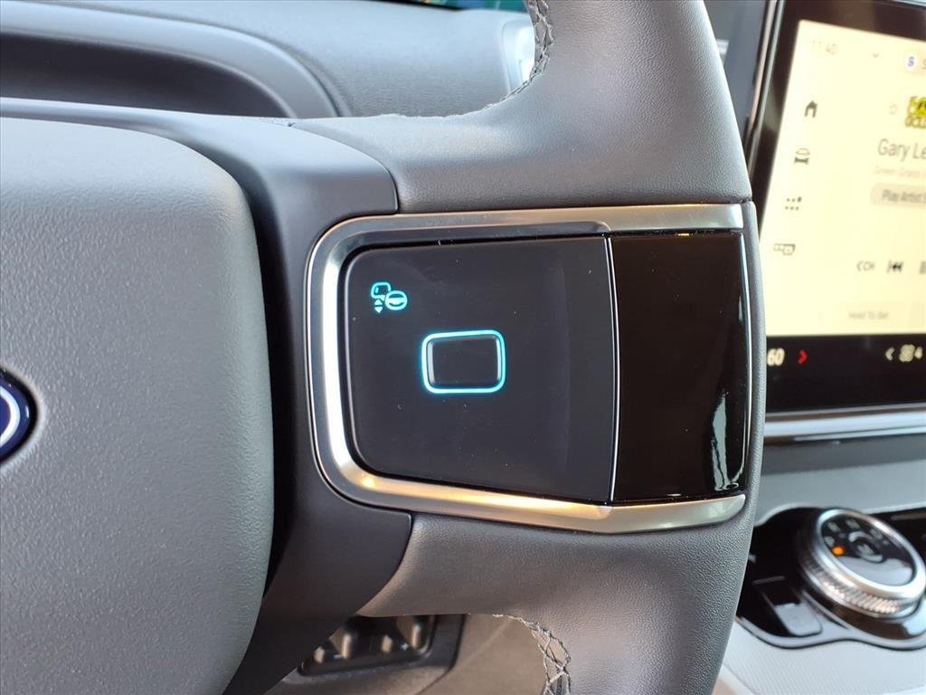New 2025 Oxford White Ford Active image 15