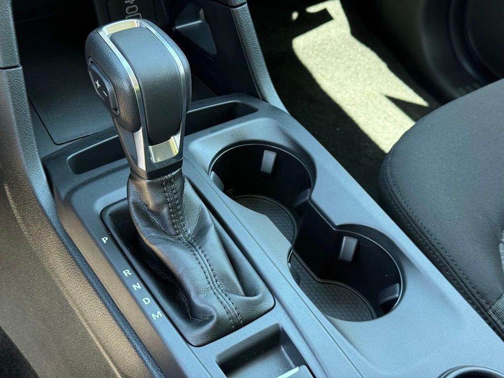 New 2026 Oxford White Ford XLT image 12