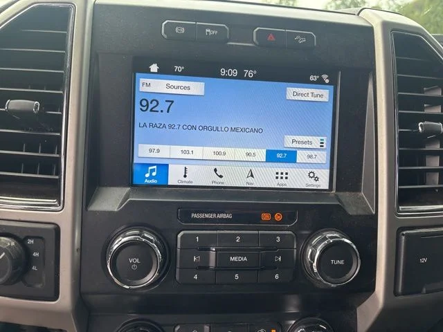 Used 2019  Ford Lariat image 12
