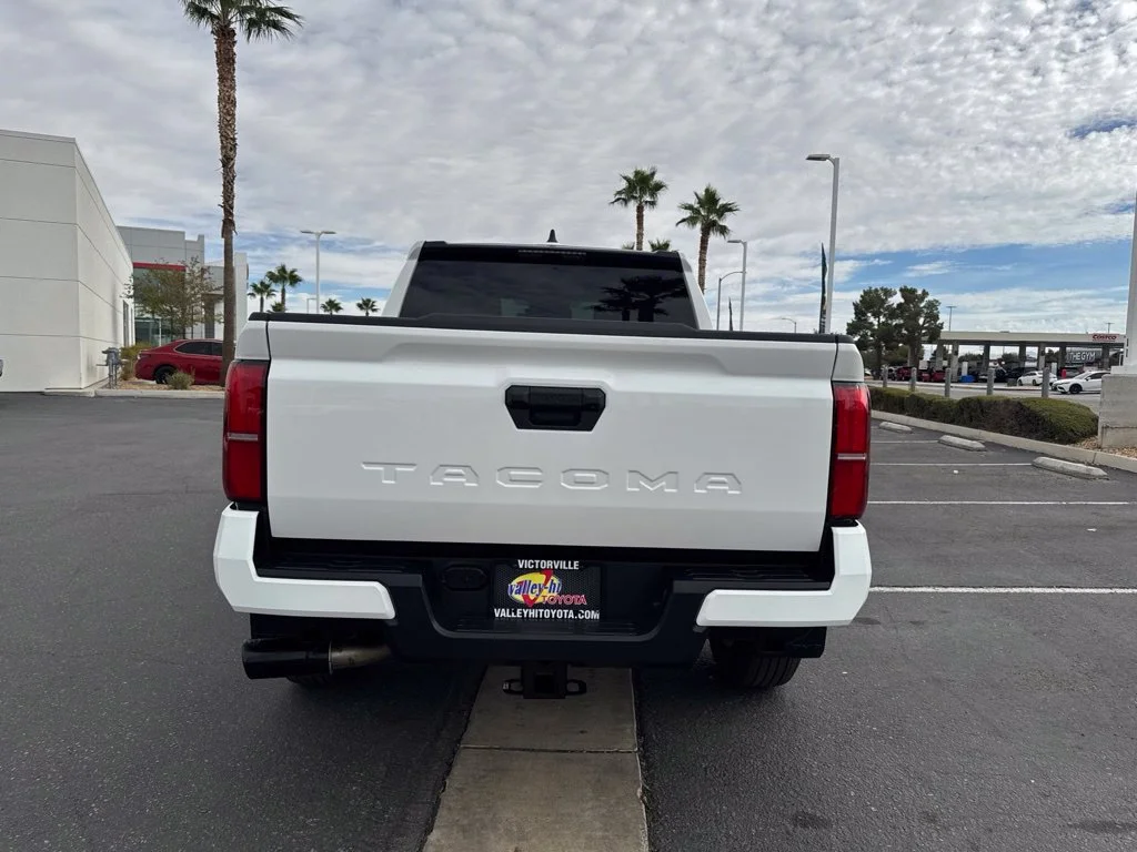 Used 2025 White Toyota SR5 image 7