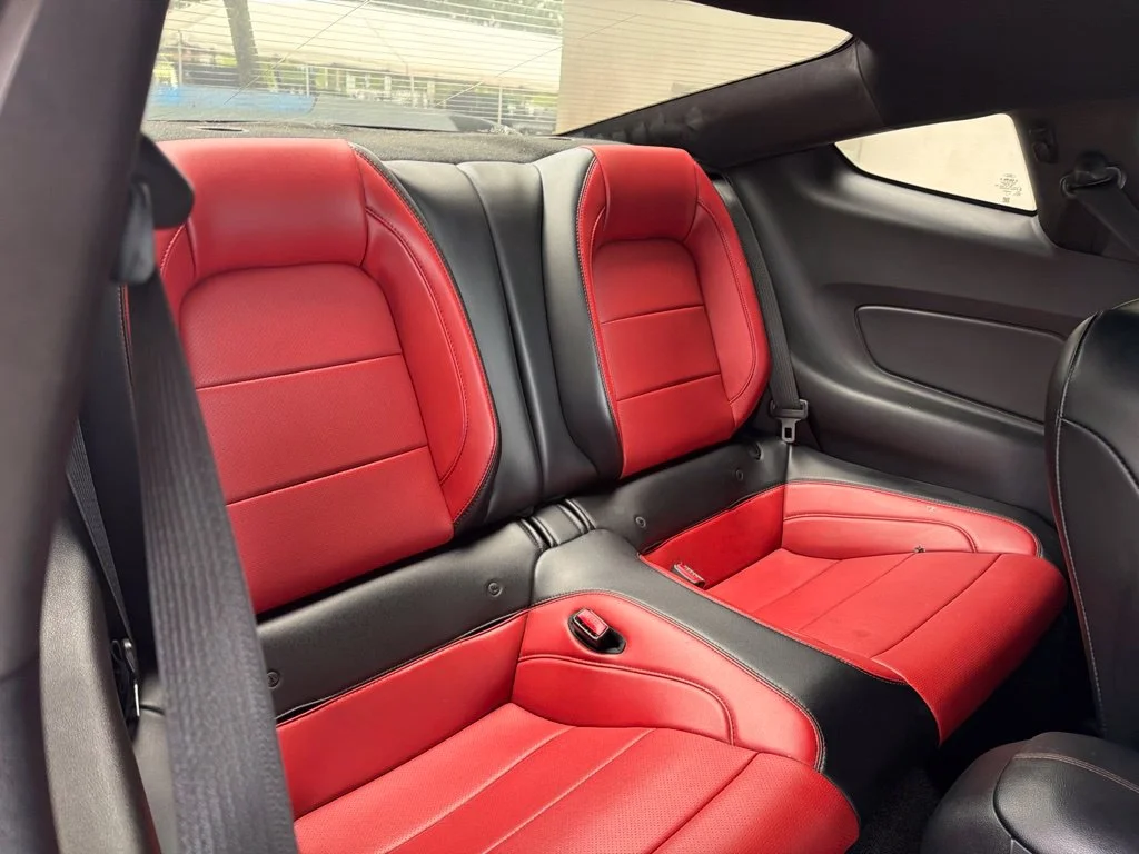 Used 2017 Gray Ford GT Premium image 25