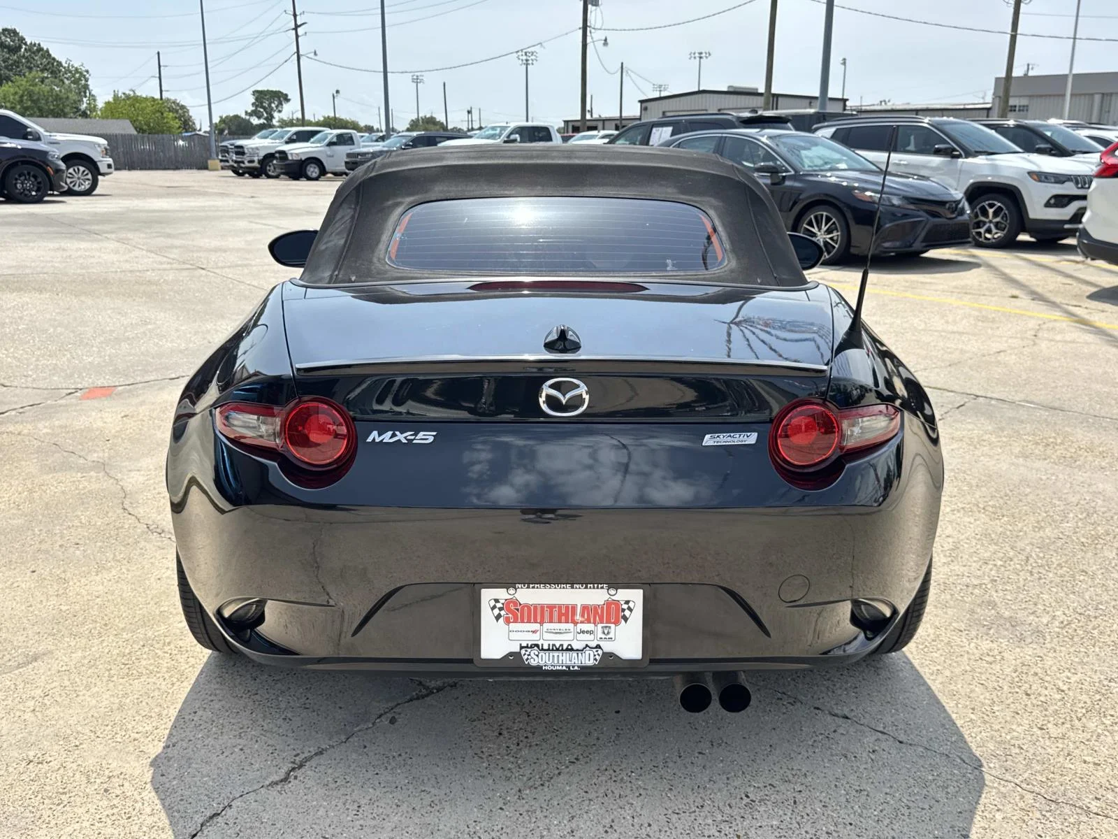 Used 2016 Jet Black Mica Mazda Club image 6
