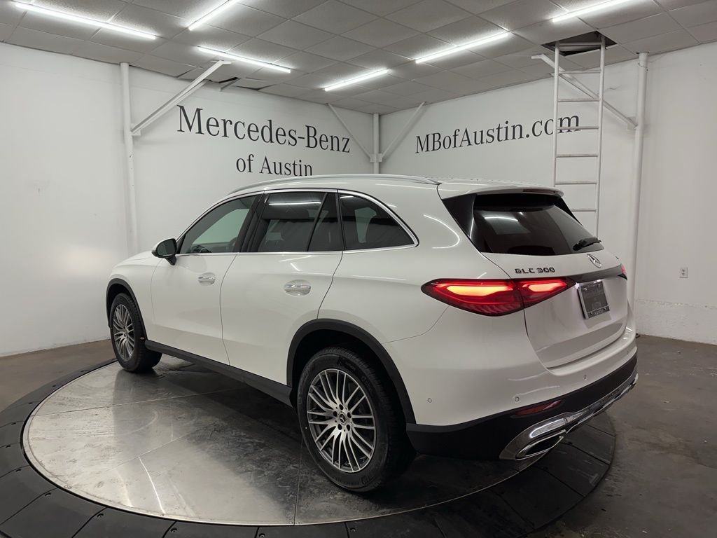 Used 2026 White Mercedes-Benz GLC 300 image 5