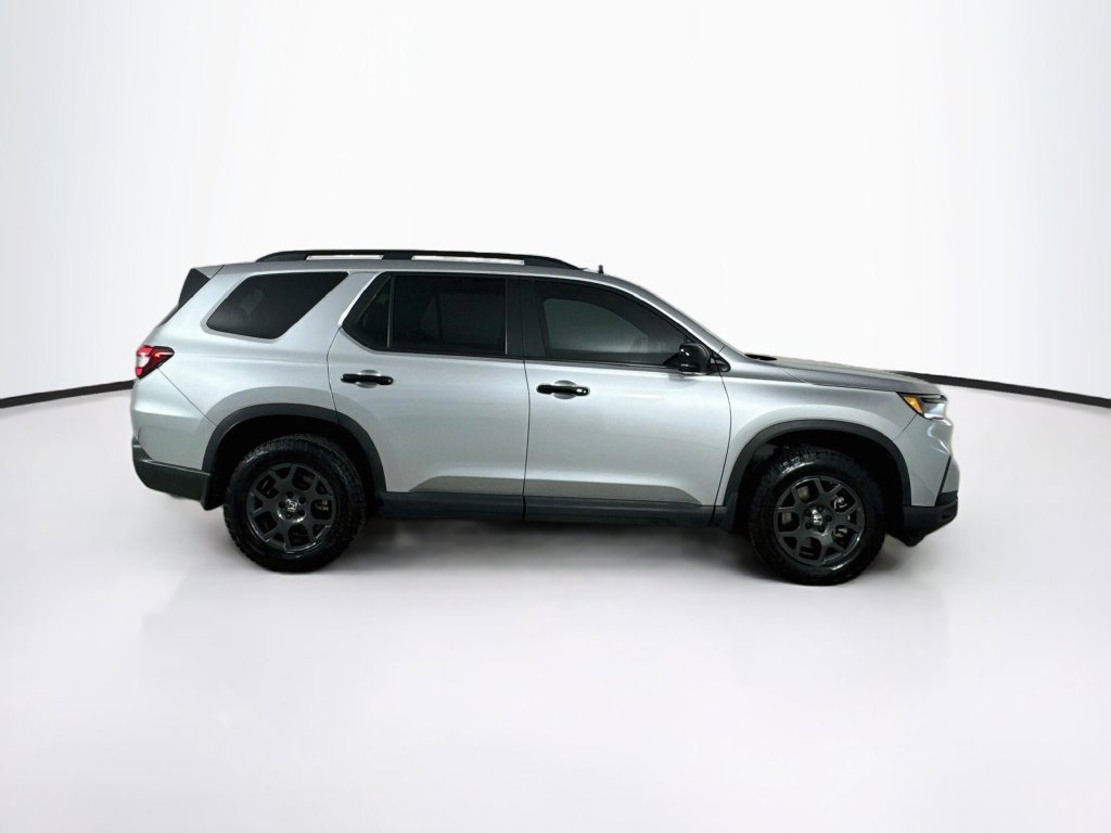Certified Used 2024 Silver Honda TrailSport image 9