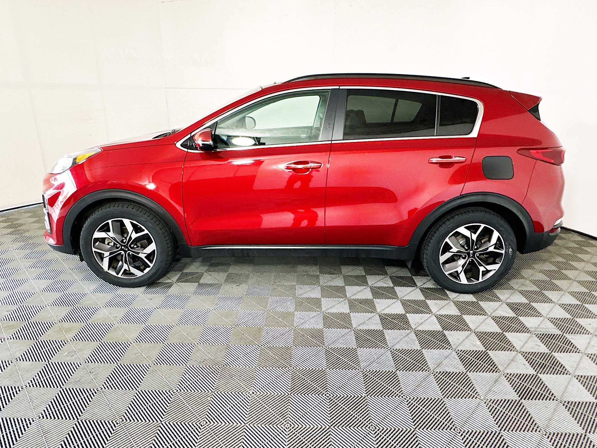 Used 2020 Hyper Red Kia EX image 6