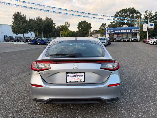 Used 2023 Lunar Silver Metallic Honda LX image 5