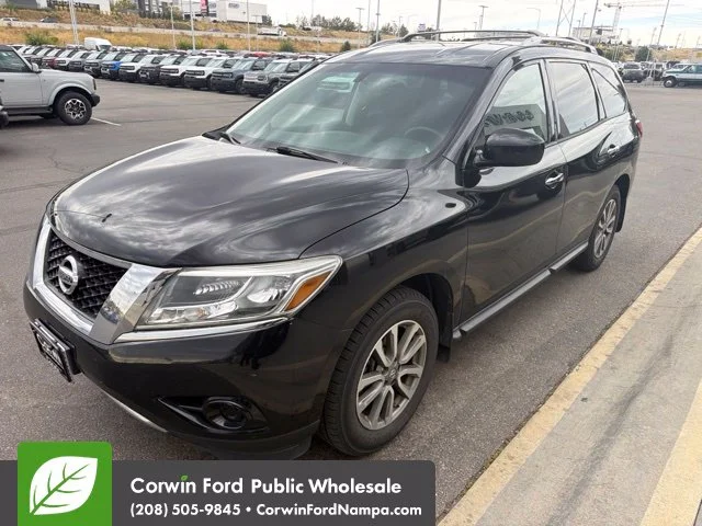 Used 2016 Black Nissan S image 3