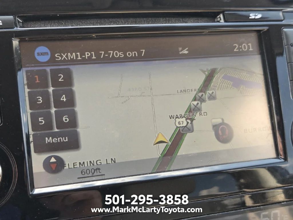 Used 2017 Blue Nissan SL image 19