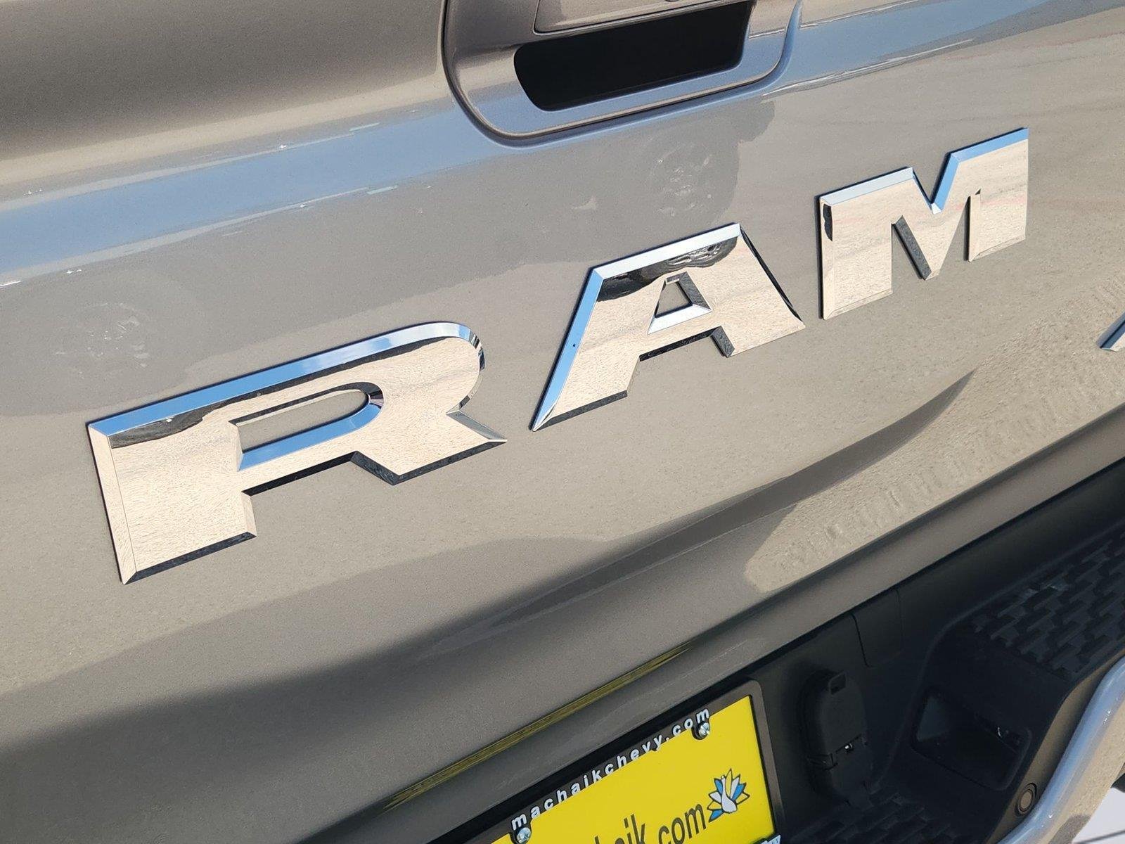 2025 Ram 1500 photo 29 of 32