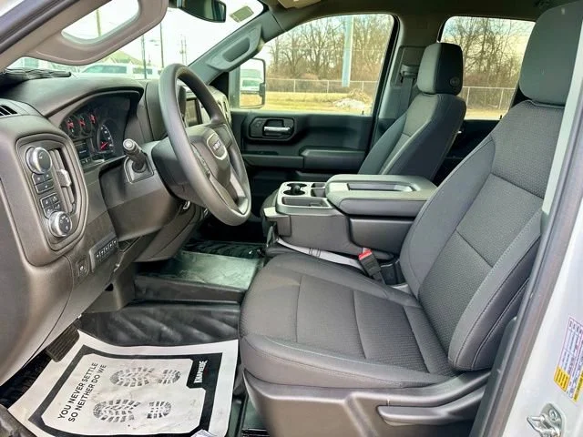2025 GMC Sierra 2500HD Pro - Photo 14