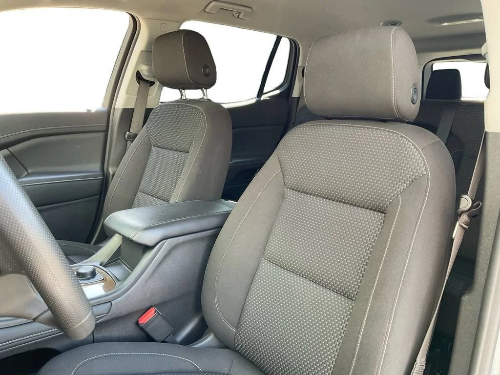 Used 2023 STERLING METALLIC GMC SLE image 27